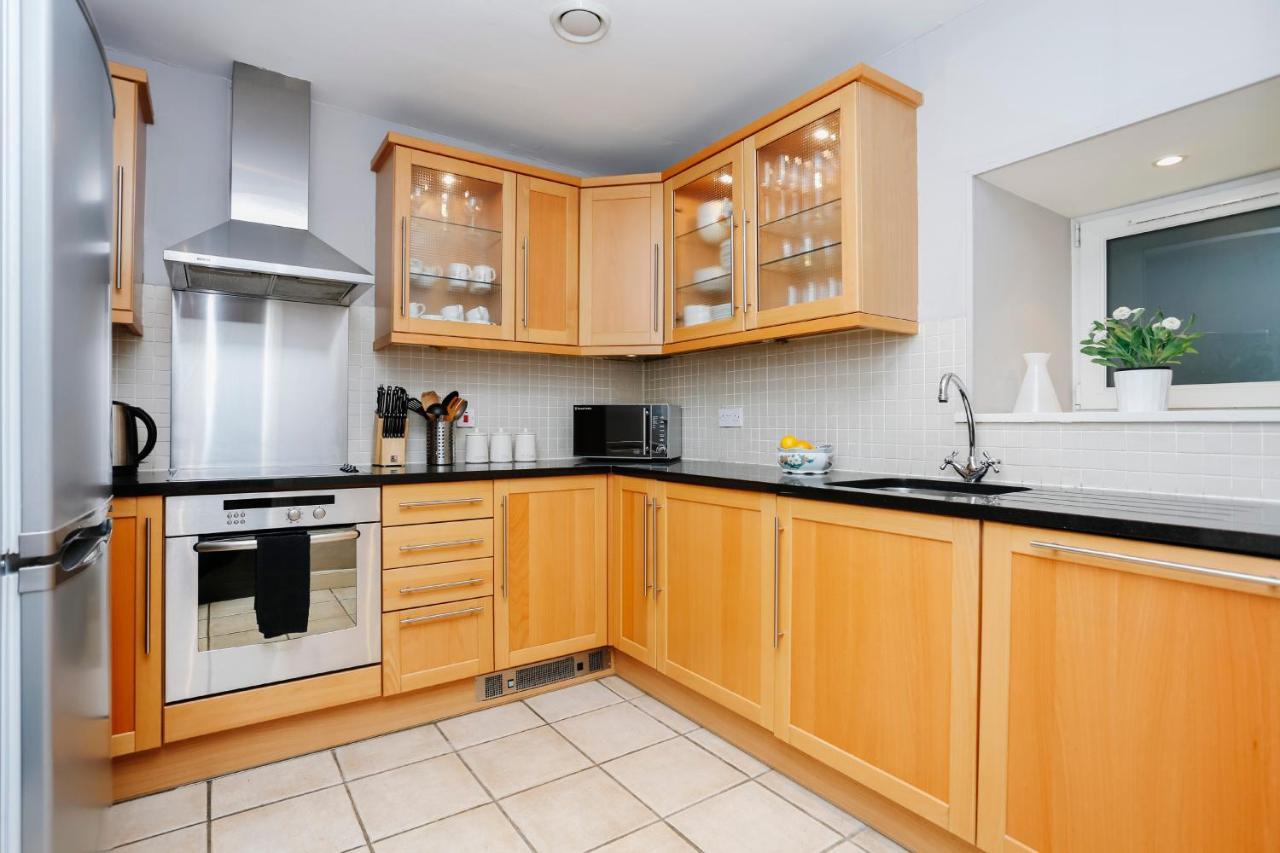 Royal Mile Mansions 14 Apartment Edinburgh Bagian luar foto