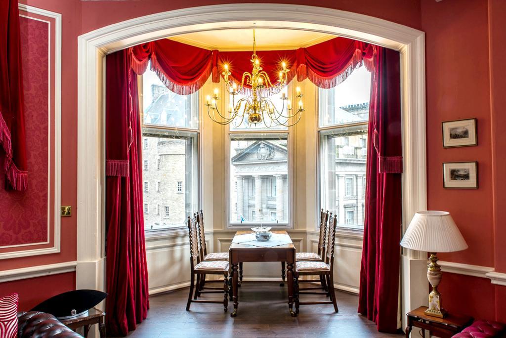 Royal Mile Mansions 14 Apartment Edinburgh Bagian luar foto